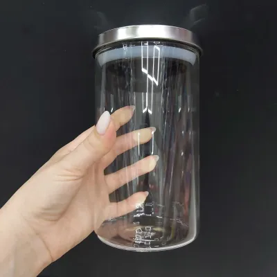 Емкость стеклянная с металлической крышкой Емкость стеклянная с металлической крышкой