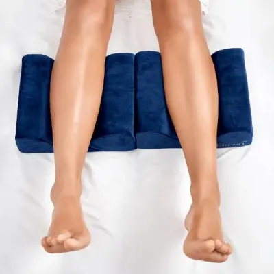 Подушка для ніг сепаратор колін Qmed Knee and Leg Spacer Подушка для ніг сепаратор колін Qmed Knee and Leg Spacer