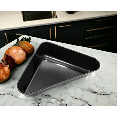 Блюдо трикутне з меламіну One Chef 32×24,8×6,4 см 1,9 л Чорне