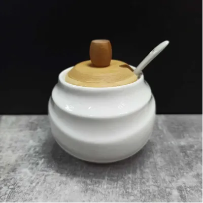 Сахарница Ceram-Bamboo с ложкой и бамбуковой крышкой BonaDi 300 мл Белый BD-375-311