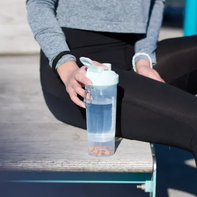 Шейкер спортивний Smartshake Slim 500ml Pure White Шейкер спортивний Smartshake Slim 500ml Pure White