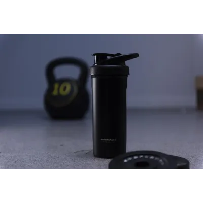 Шейкер спортивний Smartshake Insulated Steel 750ml Black Шейкер спортивний Smartshake Insulated Steel 750ml Black
