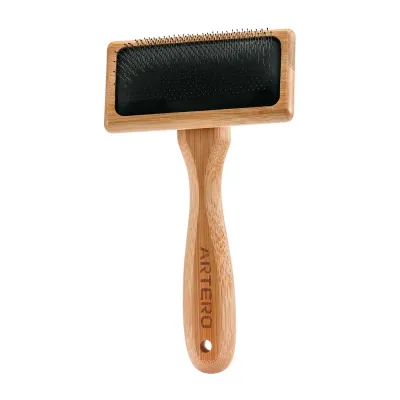 Щетка Artero Nature Collection для удаления подшерстка с защитным покрытием на зубцах маленькая P939