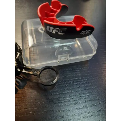 Капа OPRO Silver UFC дитяча (вік до 11) Black/Red (ufc.102515001)