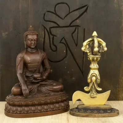 Картика (тиб. Дригуг) HandiCraft Бронза 13.8 см Подставка - дуб (26681) Картика (тиб. Дригуг) HandiCraft Бронза 13.8 см Подставка - дуб (26681)