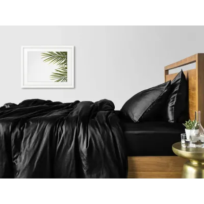 Наволочка COSAS BLACK SATIN 60х60 см Чорний
