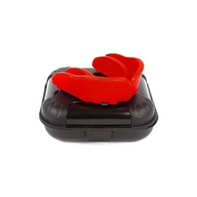 Капа MAKURA Toka доросла 11+ Red (art.6017514105) Капа MAKURA Toka доросла 11+ Red (art.6017514105)