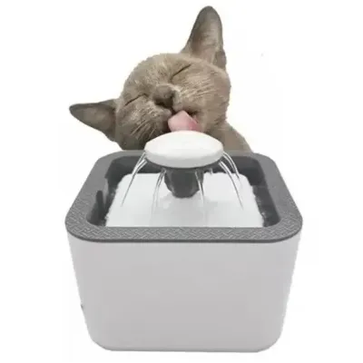 Поилка-фонтан для животных Pet Water Fountain автоматическая USB White (3_03717) Поилка-фонтан для животных Pet Water Fountain автоматическая USB White (3_03717)