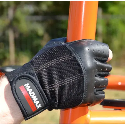 Перчатки для фитнеса MadMax MFG-248 Clasic Exclusive M Black