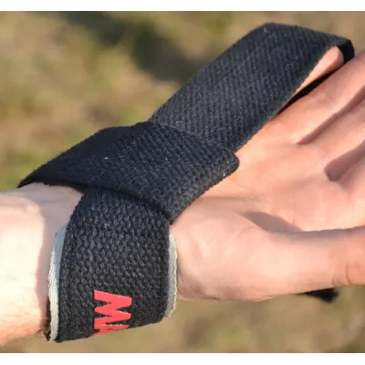 Лямки для тяги MadMax MFA-267 PWR Straps 2 шт Black/Grey/Red Лямки для тяги MadMax MFA-267 PWR Straps 2 шт Black/Grey/Red