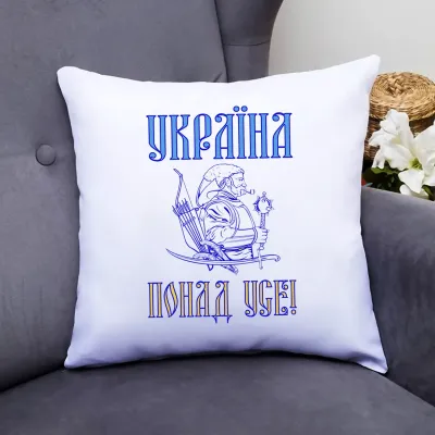 Подушка декоративная с принтом 