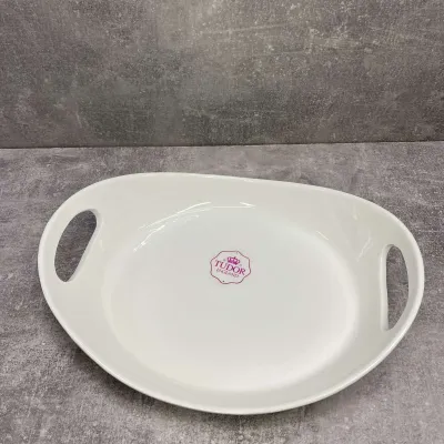 Блюдо фарфоровое глубокое с ручками Tudor Royal White England 26 см TU1281-2 Блюдо фарфоровое глубокое с ручками Tudor Royal White England 26 см TU1281-2