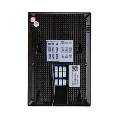 Комплект домофона с вызовной панелью Seven Systems DP-7542 Kit 4 Комплект домофона с вызовной панелью Seven Systems DP-7542 Kit 4