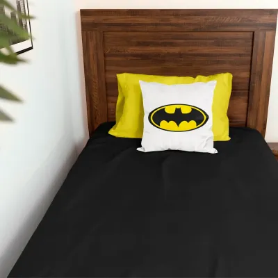 Декоративна подушка з принтом Логотип Бетмена Кажан Sleep Batman Push IT Білий Кавун П000739