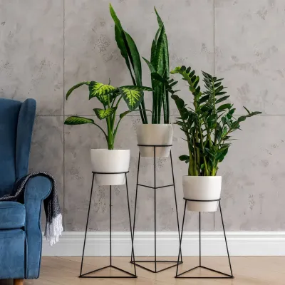 Комплект металевих підставок для квітів та вазонів Adore Décor Скандинавські 3 шт Чорний Комплект металевих підставок для квітів та вазонів Adore Décor Скандинавські 3 шт Чорний