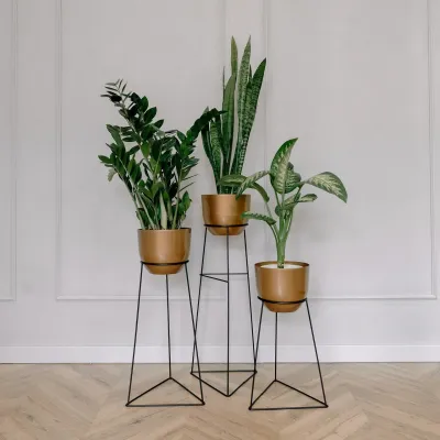 Комплект металевих підставок для квітів та вазонів Adore Décor Скандинавські 3 шт Чорний Комплект металевих підставок для квітів та вазонів Adore Décor Скандинавські 3 шт Чорний