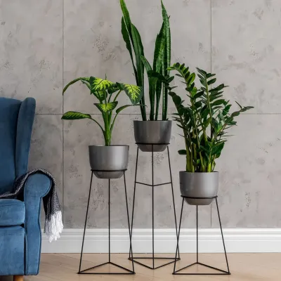Комплект металевих підставок для квітів та вазонів Adore Décor Скандинавські 3 шт Чорний Комплект металевих підставок для квітів та вазонів Adore Décor Скандинавські 3 шт Чорний