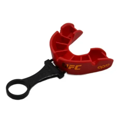 Капа Opro Bronze UFC детская возраст до 10 Red (ufc.102513002) Капа Opro Bronze UFC детская возраст до 10 Red (ufc.102513002)