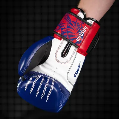 Боксерські рукавиці Phantom Muay Thai Blue 12 унцій + бинти