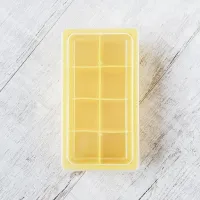 Форма для льда ICE CUBE 5 cm Olin & Olin 8 кубиков желтая с крышкой