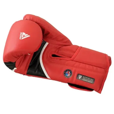 Боксерські рукавички RDX Aura Plus T-17 16 унцій Red Black (BGR-T17RB-16OZ+)
