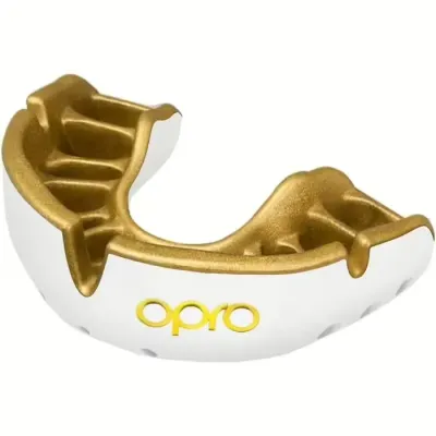 Капа Opro Gold взрослая 11+ White/Gold (102504005) Капа Opro Gold взрослая 11+ White/Gold (102504005)