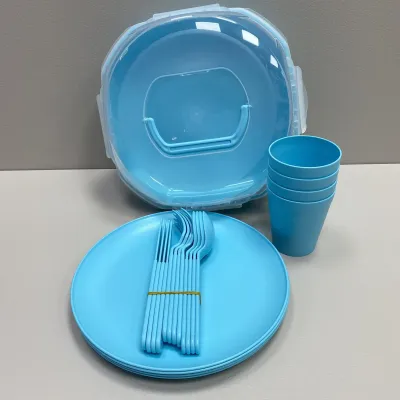 Набор для пикника 4 персоны 21 предмет Ucsan Plastik M-761 голубой