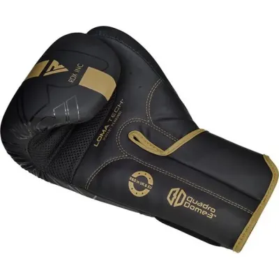 Боксерские перчатки RDX F6 Kara Matte 10 унций Golden (BGR-F6MGL-10OZ) Боксерские перчатки RDX F6 Kara Matte 10 унций Golden (BGR-F6MGL-10OZ)