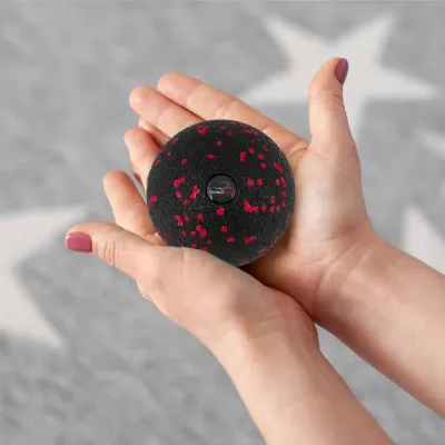 Масажний м'яч PowerPlay PP-4350 Epp Massage Ball 8 см Чорно-червоний