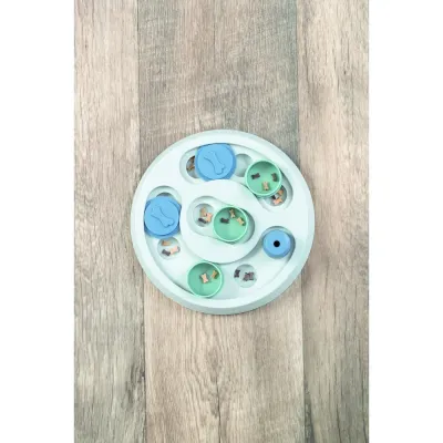 Розвиваюча іграшка для собак Trixie Dog Activity Ball&Treat 23 см Різнокольоровий (32001)