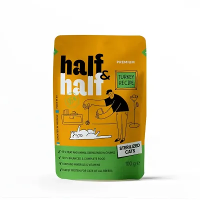 Вологий корм для стерилізованих кішок Half&Half Sterilized pouch зі шматочками індички в соусі 100 г (20895)