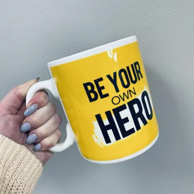 Чашка керамическая OLens 3228 800 мл Be your own hero XXL Чашка керамическая OLens 3228 800 мл Be your own hero XXL