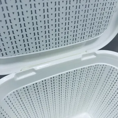 Кошик пластиковий з кришкою Ucsan Plastik М-071 30,5x32x25 см 15 л Білий