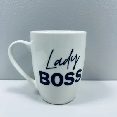 Чашка керамическая Kvarta Lady Boss 1798 подарочная коробка 360 мл Белый (23391) Чашка керамическая Kvarta Lady Boss 1798 подарочная коробка 360 мл Белый (23391)