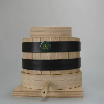 Дерев'яна бочка CraftOil для маслопресу холодного віджиму 1.5 л (2071000804) Дерев'яна бочка CraftOil для маслопресу холодного віджиму 1.5 л (2071000804)