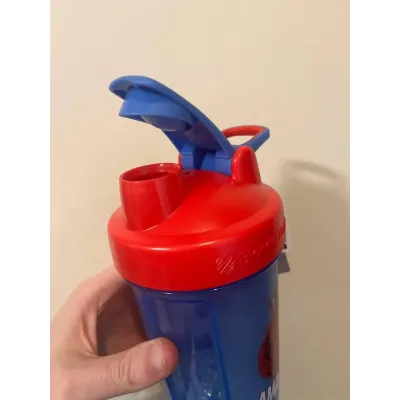 Шейкер спортивний Blender Bottle Classic Loop Pro 28oz/820 ml Marvel Spider Man Синій (600558) Шейкер спортивний Blender Bottle Classic Loop Pro 28oz/820 ml Marvel Spider Man Синій (600558)