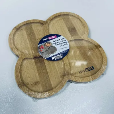 Дошка для подачі страв Eurogold 7112901415 22х22х1.5 см Коричневий (23453) Дошка для подачі страв Eurogold 7112901415 22х22х1.5 см Коричневий (23453)