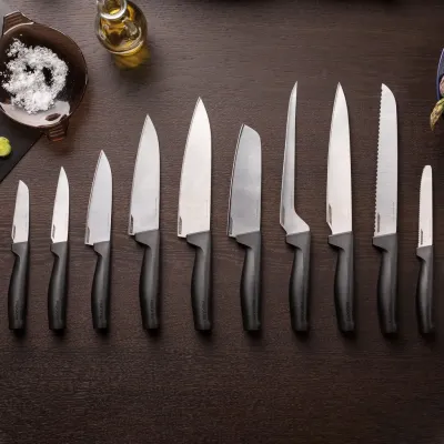 Ніж кухарський Fiskars Hard Edge 14 см Чорний (1051749)