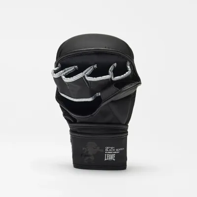Перчатки для ММА Leone Black Edition S (GP121_Black_S)
