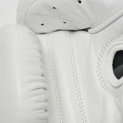Боксерські рукавички Leone GN111 The Greatest White 12 унцій (GN111_White_12oz) Боксерські рукавички Leone GN111 The Greatest White 12 унцій (GN111_White_12oz)