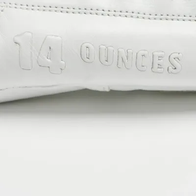 Боксерські рукавички Leone GN111 The Greatest White 12 унцій (GN111_White_12oz) Боксерські рукавички Leone GN111 The Greatest White 12 унцій (GN111_White_12oz)