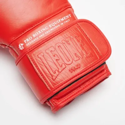 Боксерські рукавички Leone GN111 The Greatest Red 16 унцій (GN111_Red_16oz)