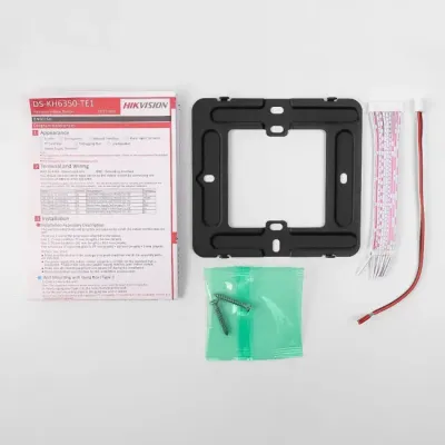 Комплект видеодомофона Hikvision DS-KH6350-TE1+DS-KV6103-PE1(С) Basic Black (12810) Комплект видеодомофона Hikvision DS-KH6350-TE1+DS-KV6103-PE1(С) Basic Black (12810)