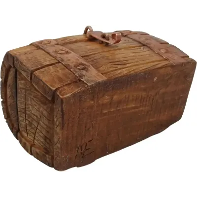 Сувенірна скринька supersumka Старовинна піратська скриня 19x11.5x9 см Коричневий (NA1009-2) Сувенірна скринька supersumka Старовинна піратська скриня 19x11.5x9 см Коричневий (NA1009-2)