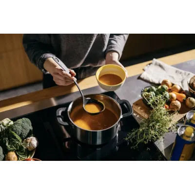 Половник Fiskars Essential 28.6 см Черный (1065594) Половник Fiskars Essential 28.6 см Черный (1065594)