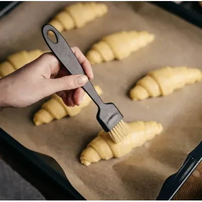 Пензлик Fiskars Essential 18.5 см Чорний (1065590)