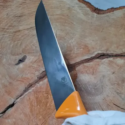 Нож мясника Victorinox Swibo 21 см Желтый (5.8431.21)